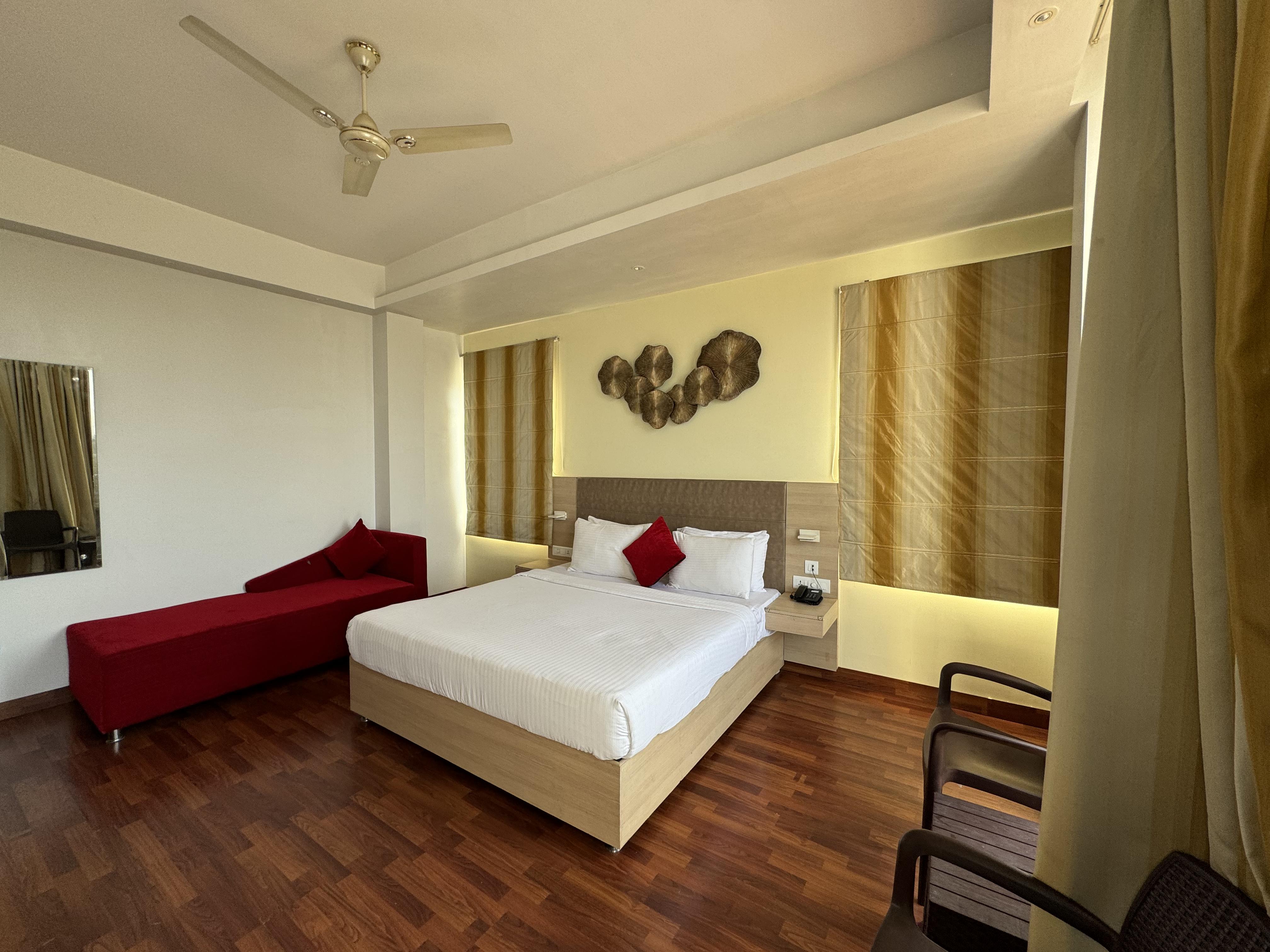 Hotel River Retreat - Near Dharamshala Airport - Tap to explore photos