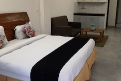 GoBravo Dev Palace & Studio Apartments, Delhi