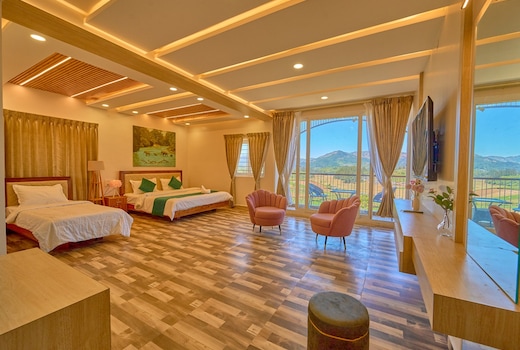 Vihani's Western Clouds Ooty by VOYE HOMES