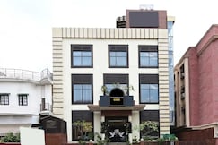 Townhouse Khojwa Post Office Varanasi Formerly Parth Residency, Varanasi