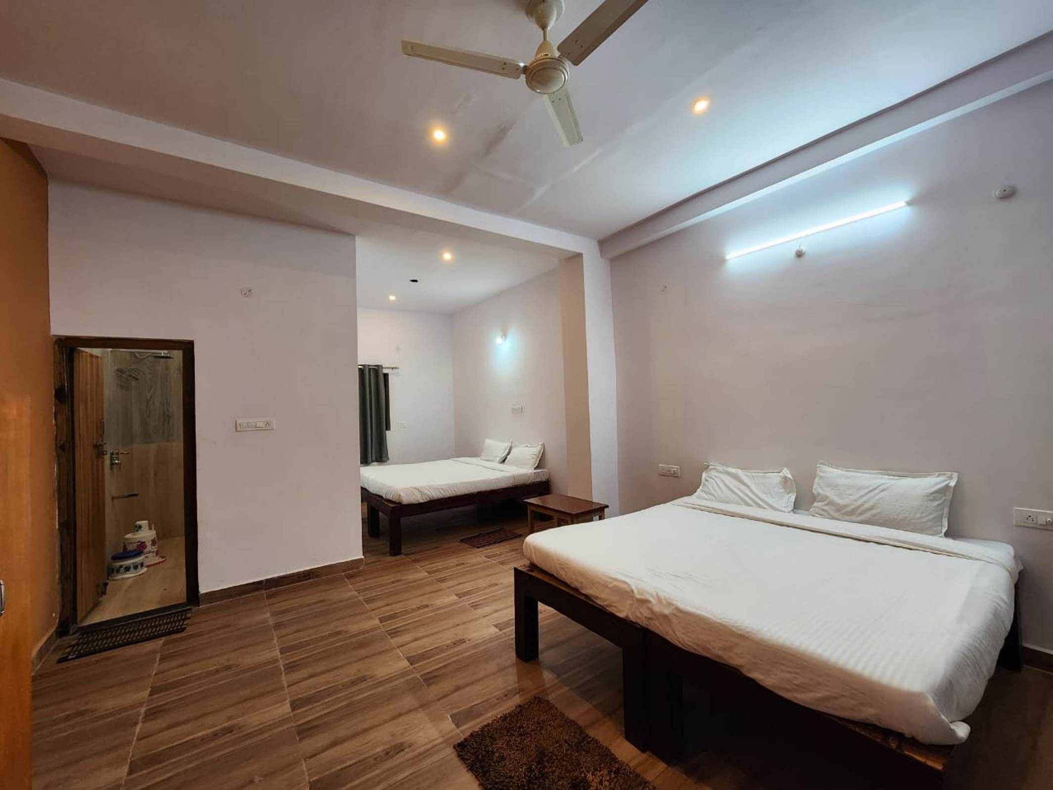 Pench Safari Homestay - Tap to explore photos