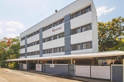 HOTEL SHREEMAN, Satara