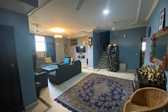 Fully Equiped Private Spacious 2 bedroom in Saket, Delhi