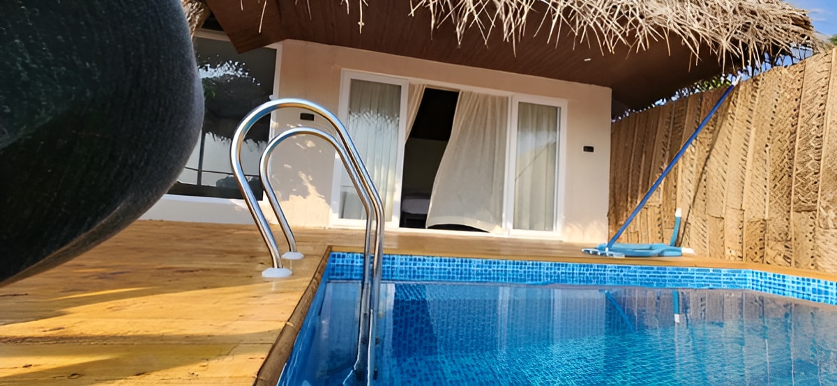 Sea View Private Swimming Pool with Luxury Chalet - Tap to explore photos
