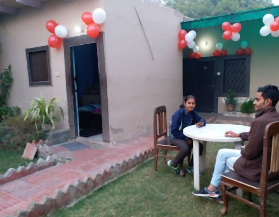 Prashant Paying Guest House - Tap to explore photos