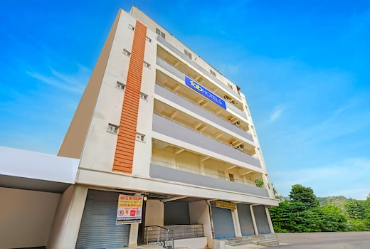 FabHotel Metro - Nr Secunderabad Railway Station