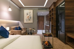 Studio by Portree - Luxury Equipped | Aravali Sunset | Party Ready, Gurgaon