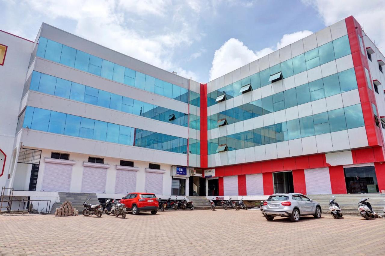 Hotel Jayraj Executive - Tap to explore photos