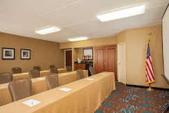Hampton Inn by Hilton Chicago-O'Hare International Airport, Chicago