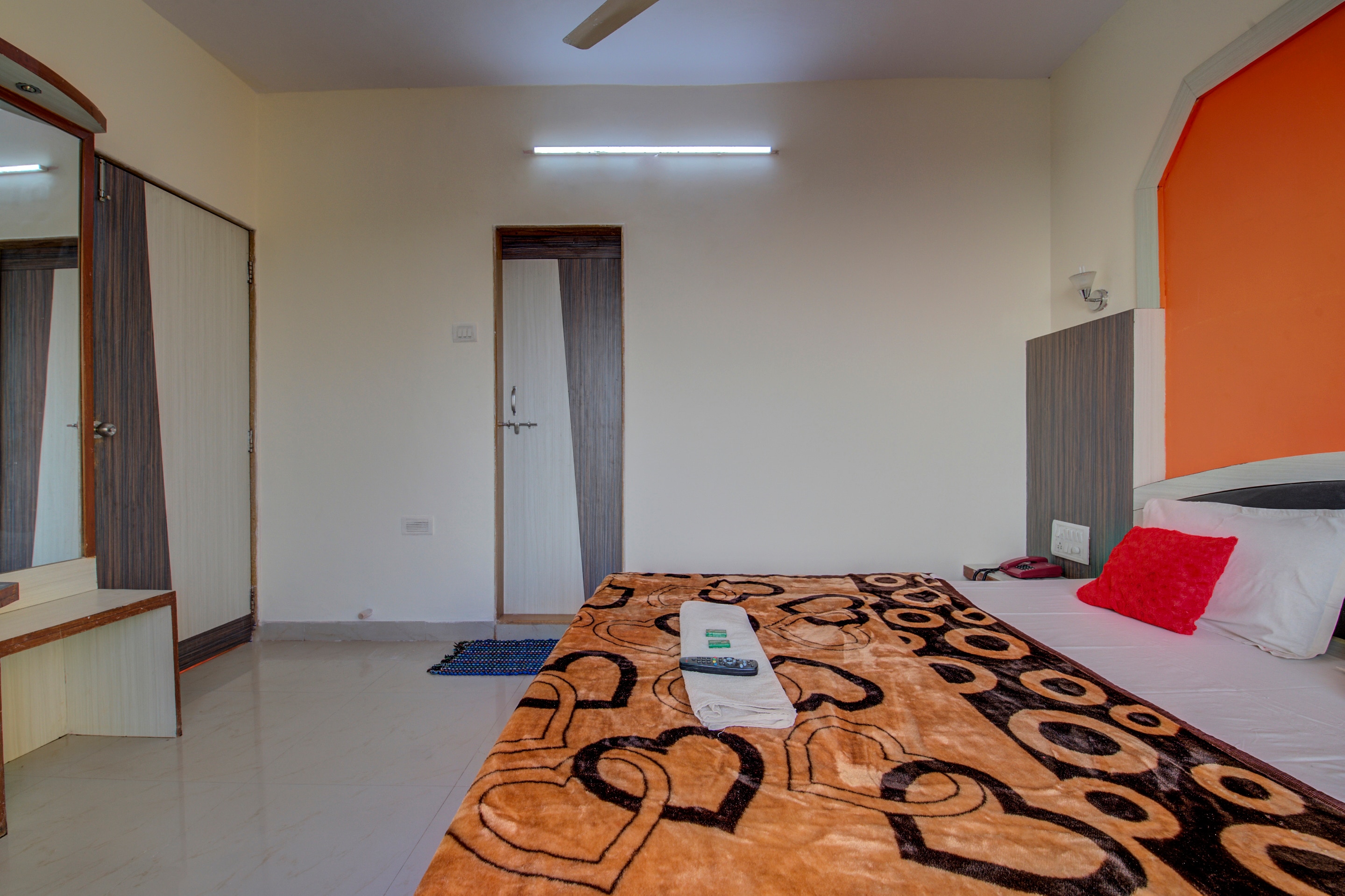 Sonu Villa Niwas | Rooms & Restaurant 5