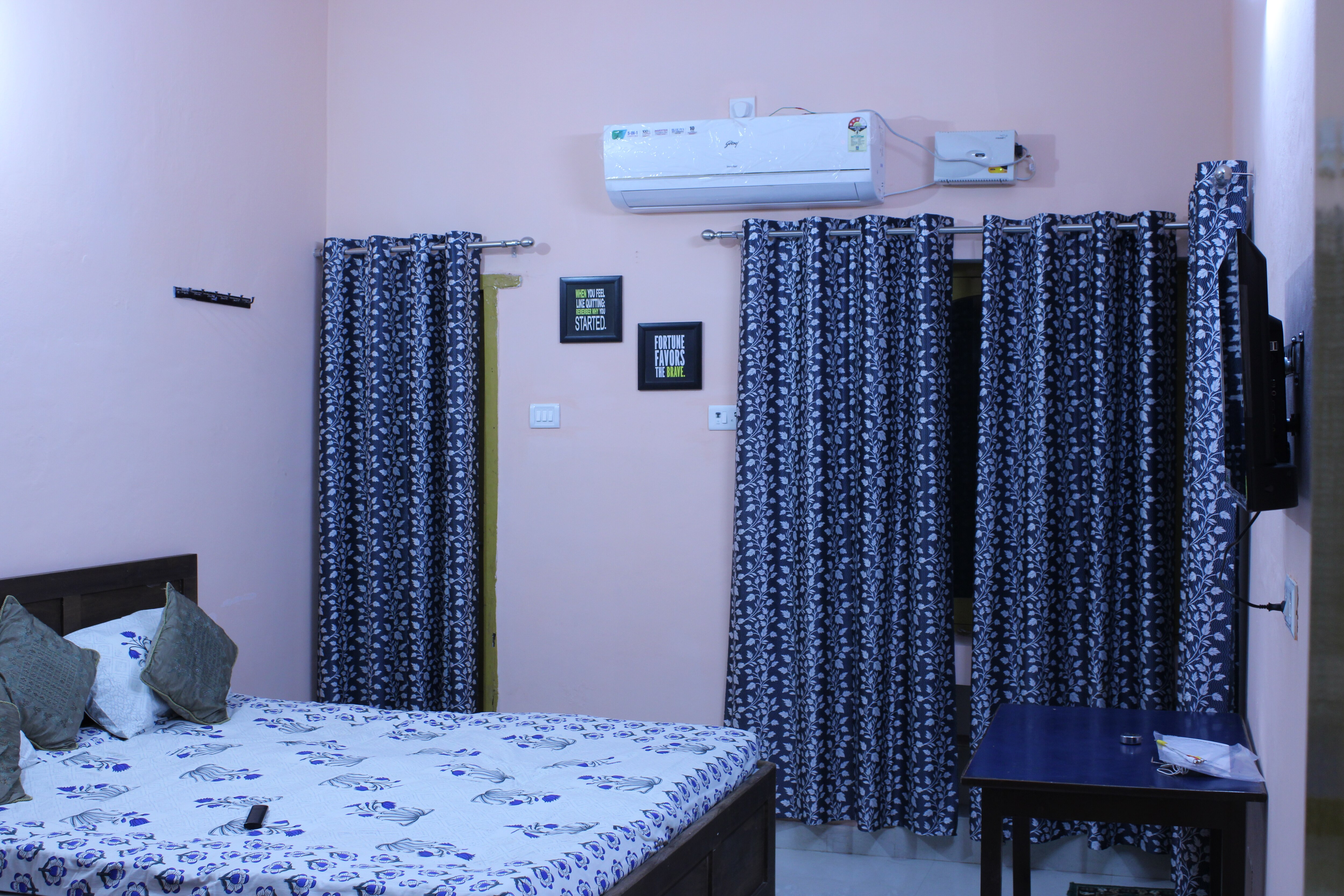 Ravinandan Villa Homestay - Tap to explore photos