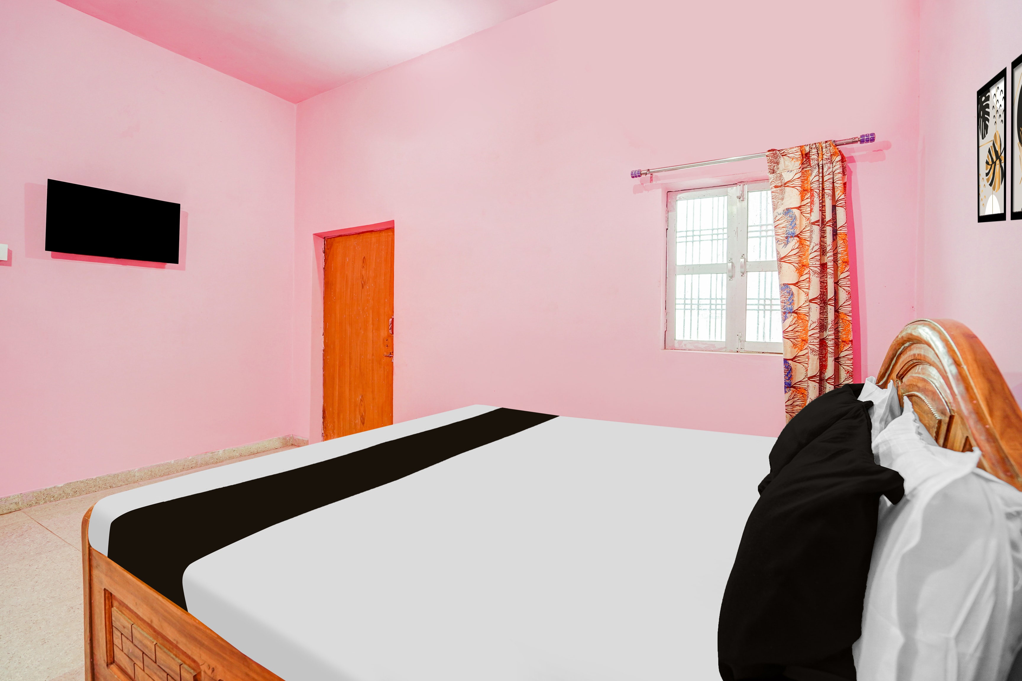 Hotel O Mahakal - Tap to explore photos