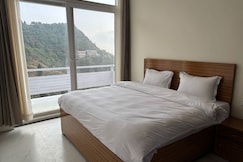 Amberglow, Mussoorie