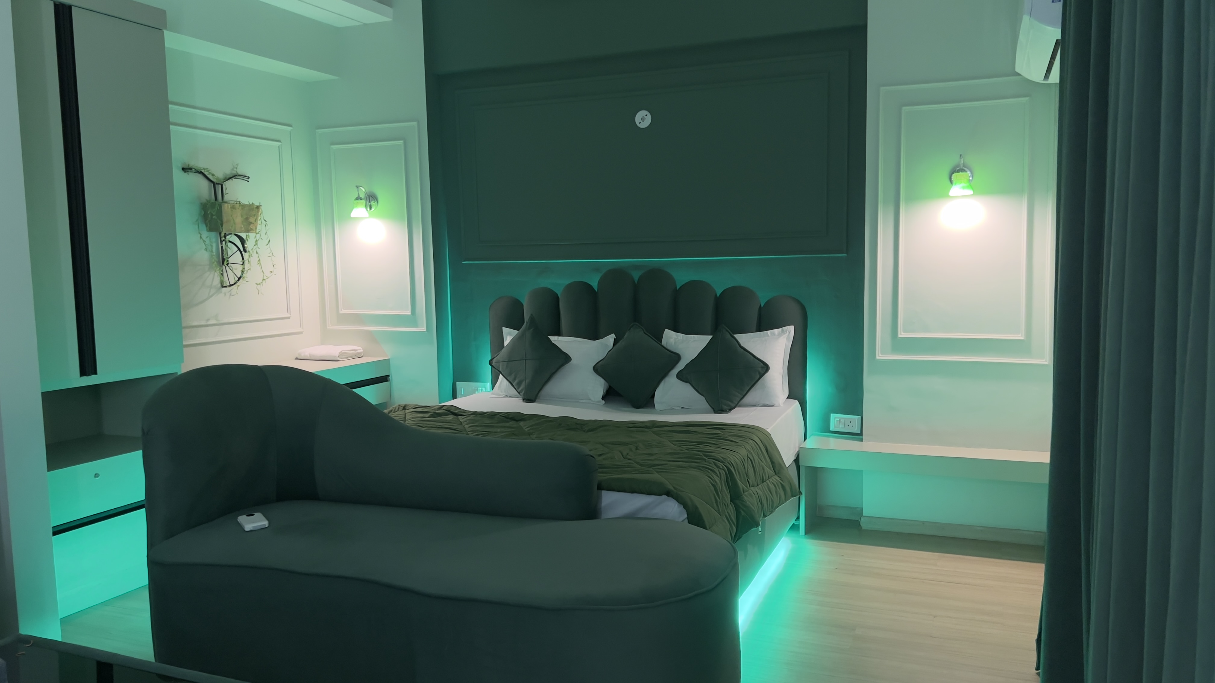 Dlf Mypad Comfort Keepers| 1BHK Entire Apartment, Lucknow