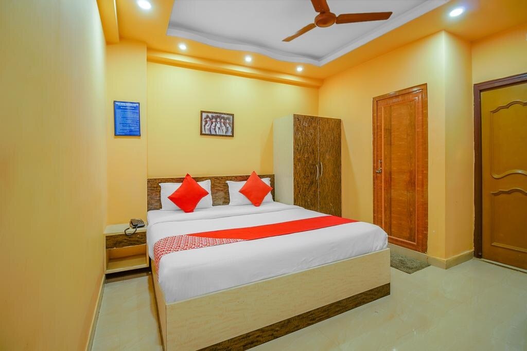 Hotel Samudra Kanya - Tap to explore photos