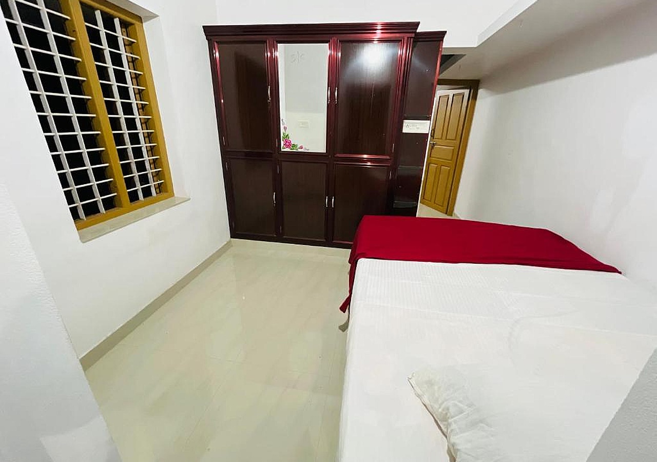 Rose Garden Homestay - Tap to explore photos