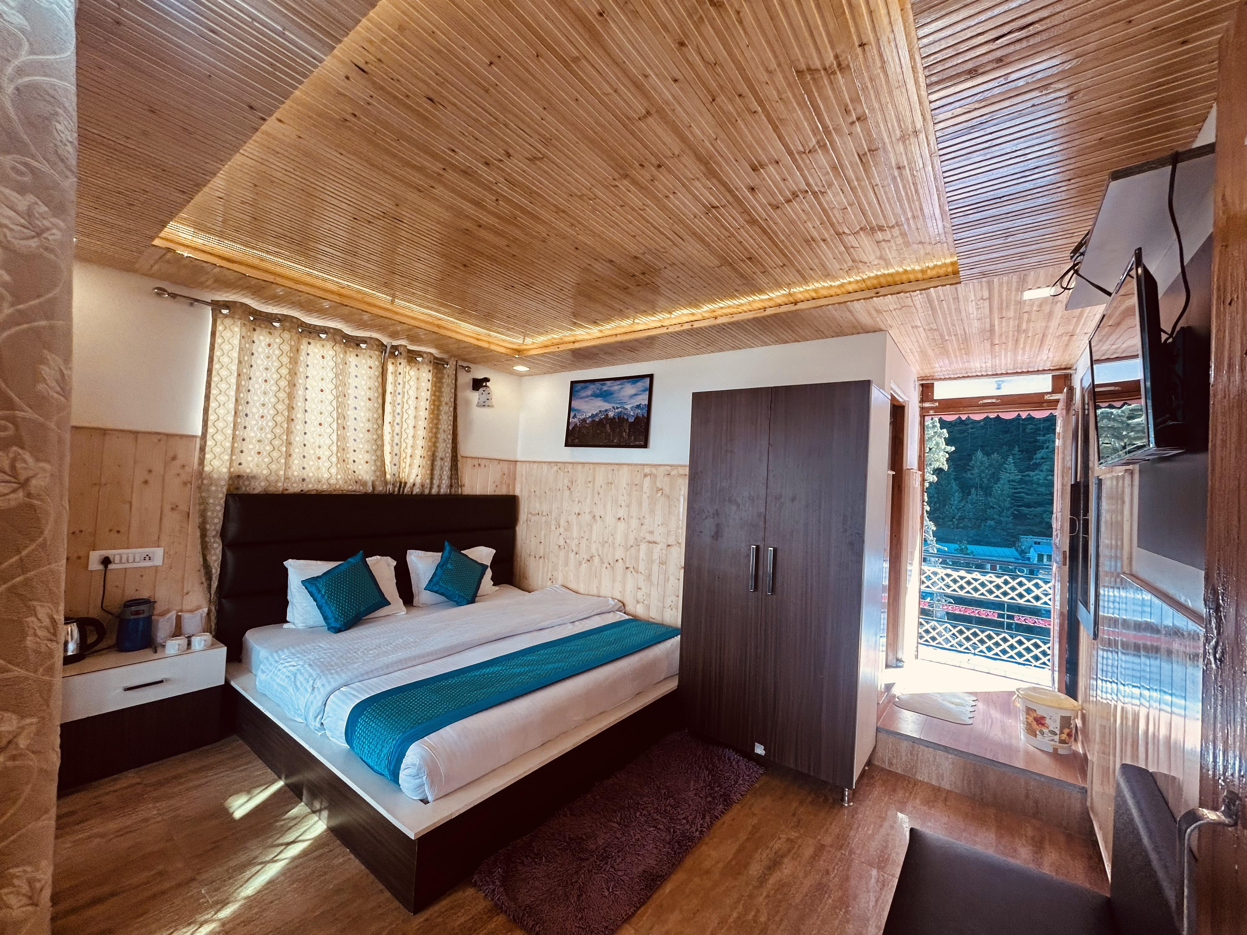 Hotel Manisha (2Min walk to Gangotri Temple) - Tap to explore photos