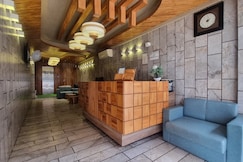 Hotel Silver Pearl, Kadi