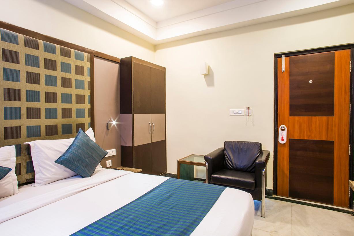 HOTEL DAYAL - Tap to explore photos