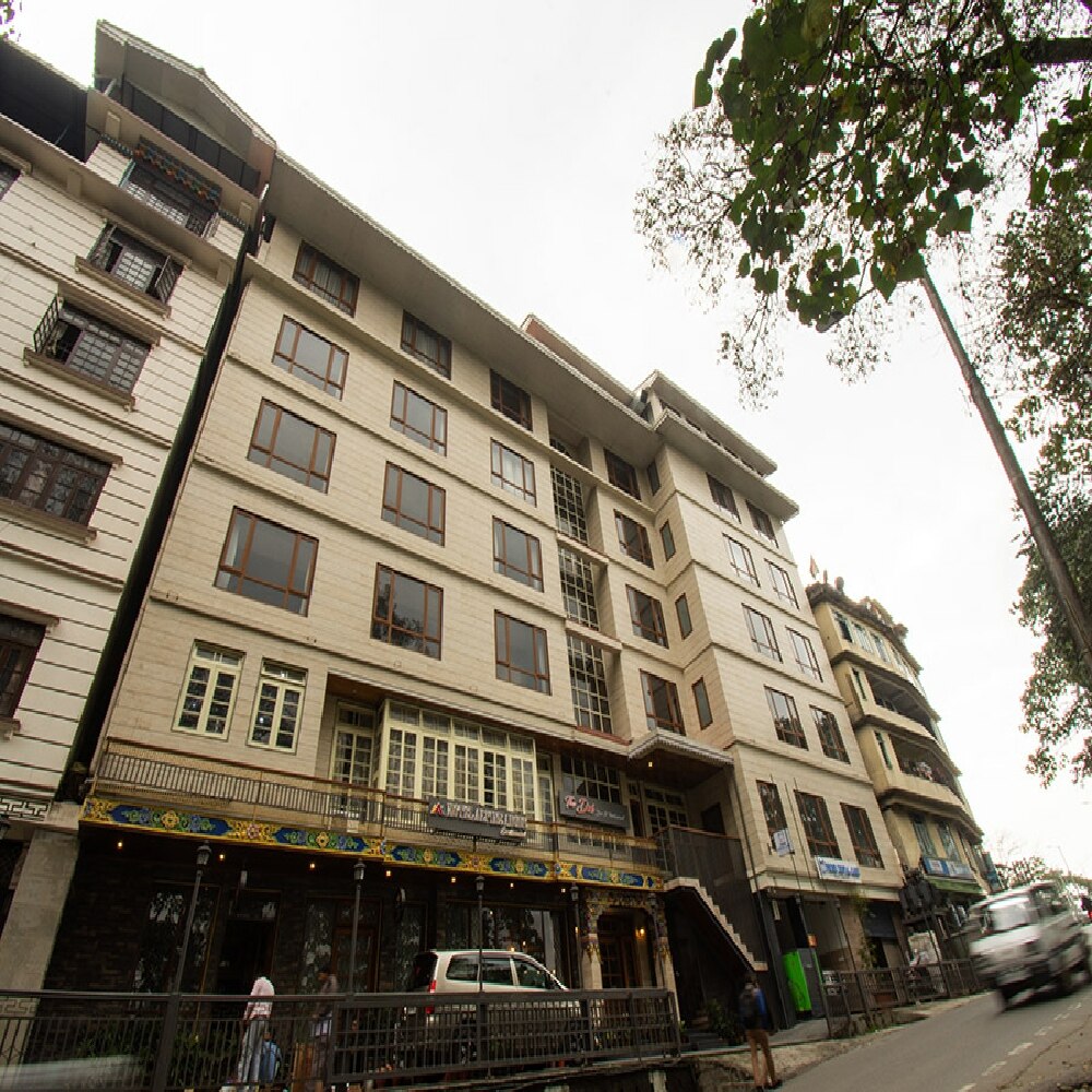 Hotel Alpine Abode Continental Best Rates On Gangtok Hotel Deals Reviews Photos