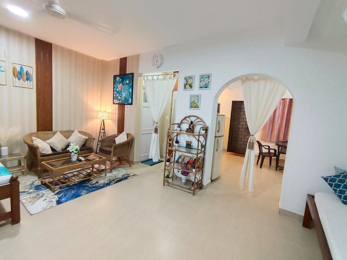 Honara Villa Walking Distance to Candolim Beach - Tap to explore photos