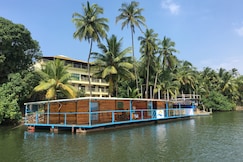 House On Waves | Rooms & Caretaker, Malvan