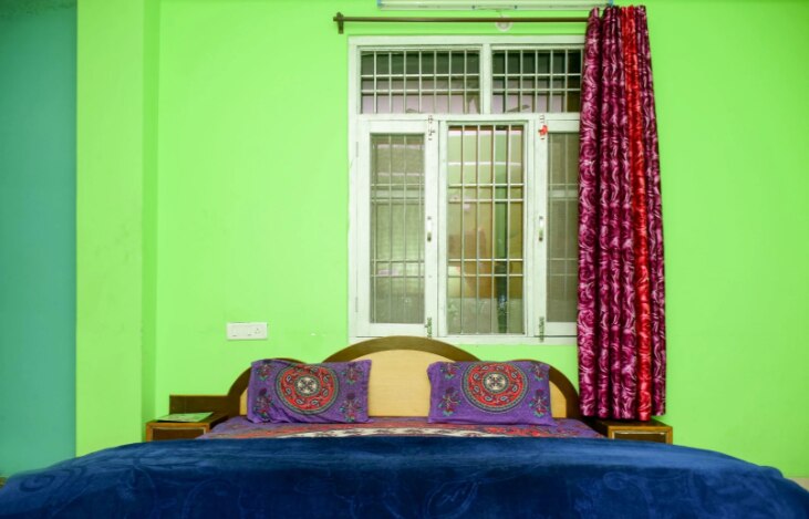 D S Cottage Homestay - Tap to explore photos