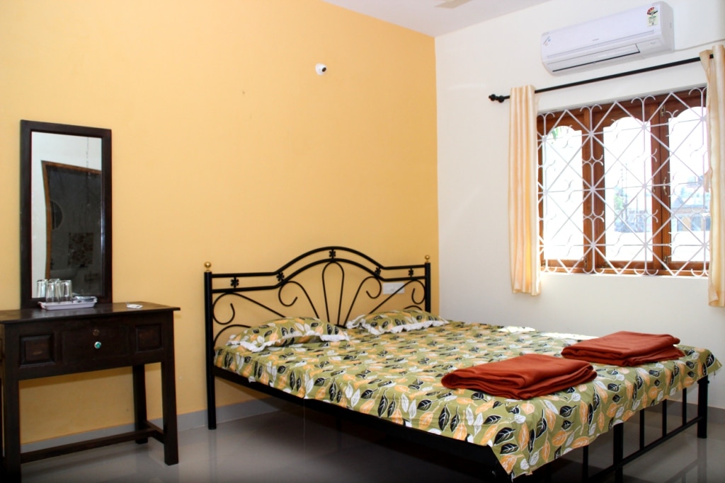 Beachway Guest House - Tap to explore photos