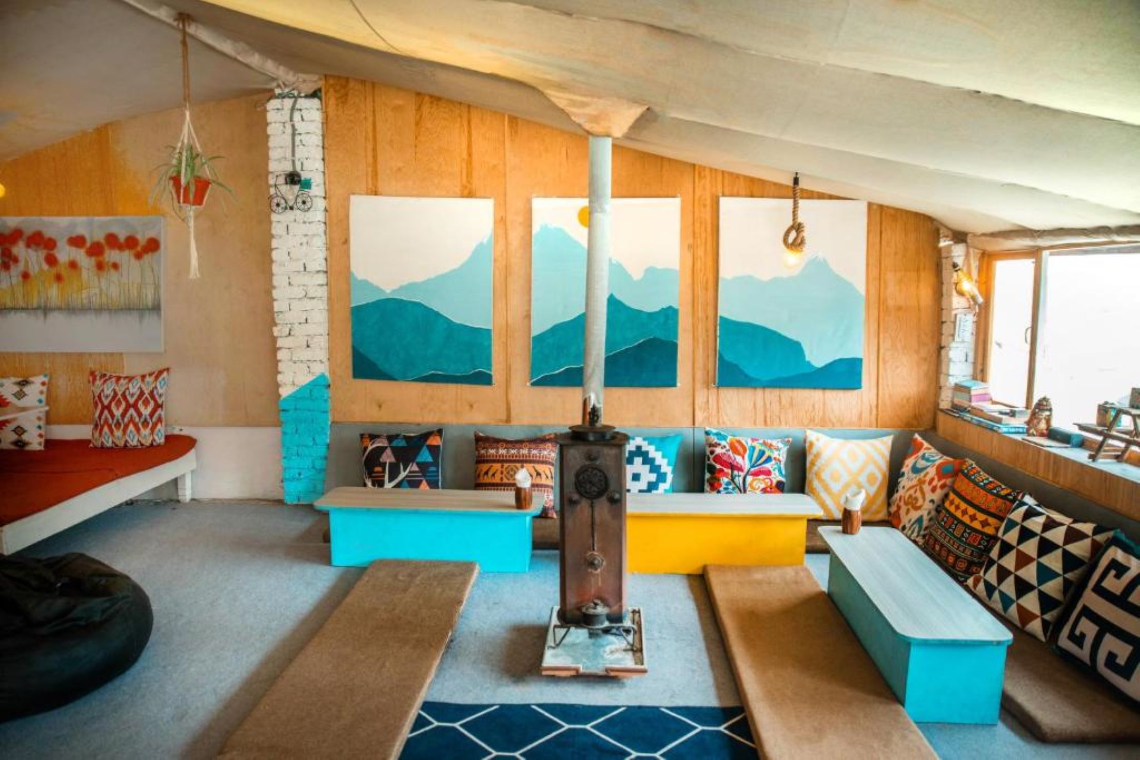 Young monk hostel and cafe, Old Manali - Tap to explore photos
