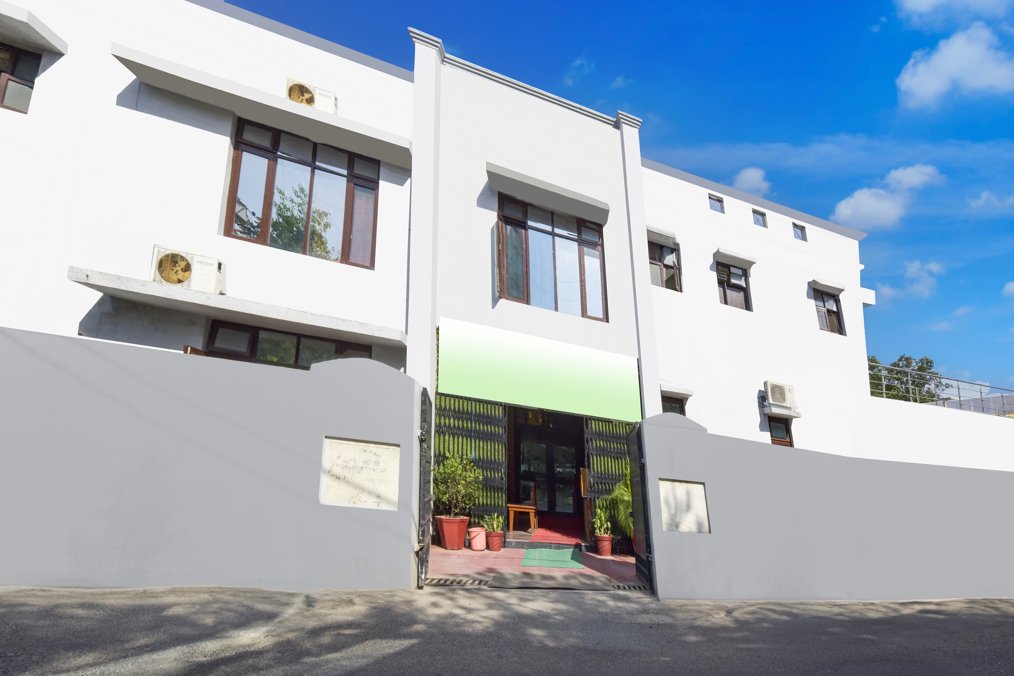 Hotel O Homewood Suites And Guest House - Tap to explore photos