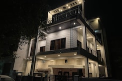 Akash Ganga Homestay Varanasi, Varanasi
