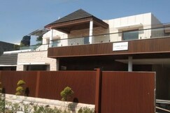 THE ROYAL GROVE - LUXURY STAY BY AV KHANNA, Amritsar