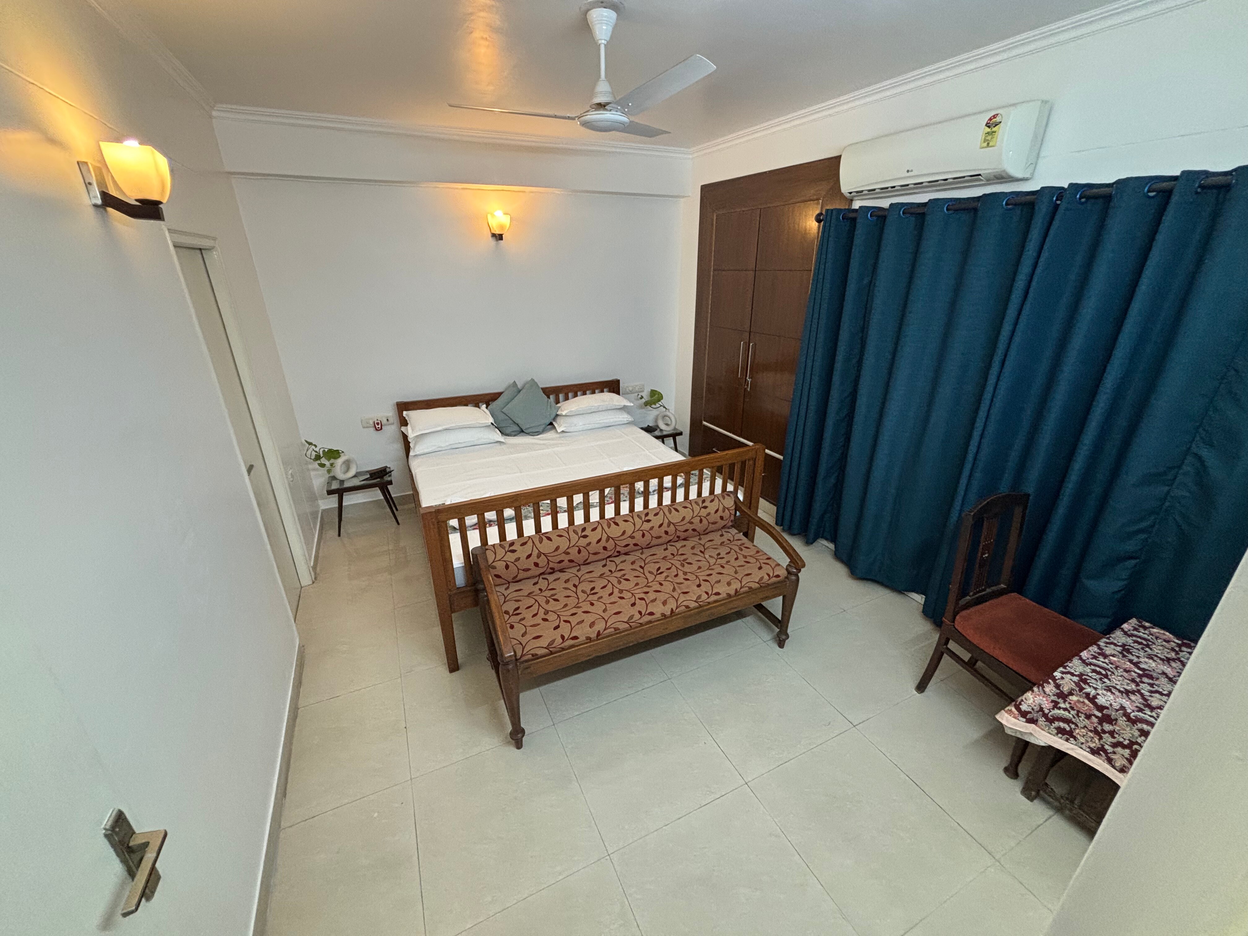 THE GRAND GANGA ROOM 2 - Tap to explore photos