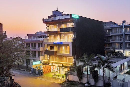 Hotel Green Lotus Luxe Near Millennium City Centre Gurugram