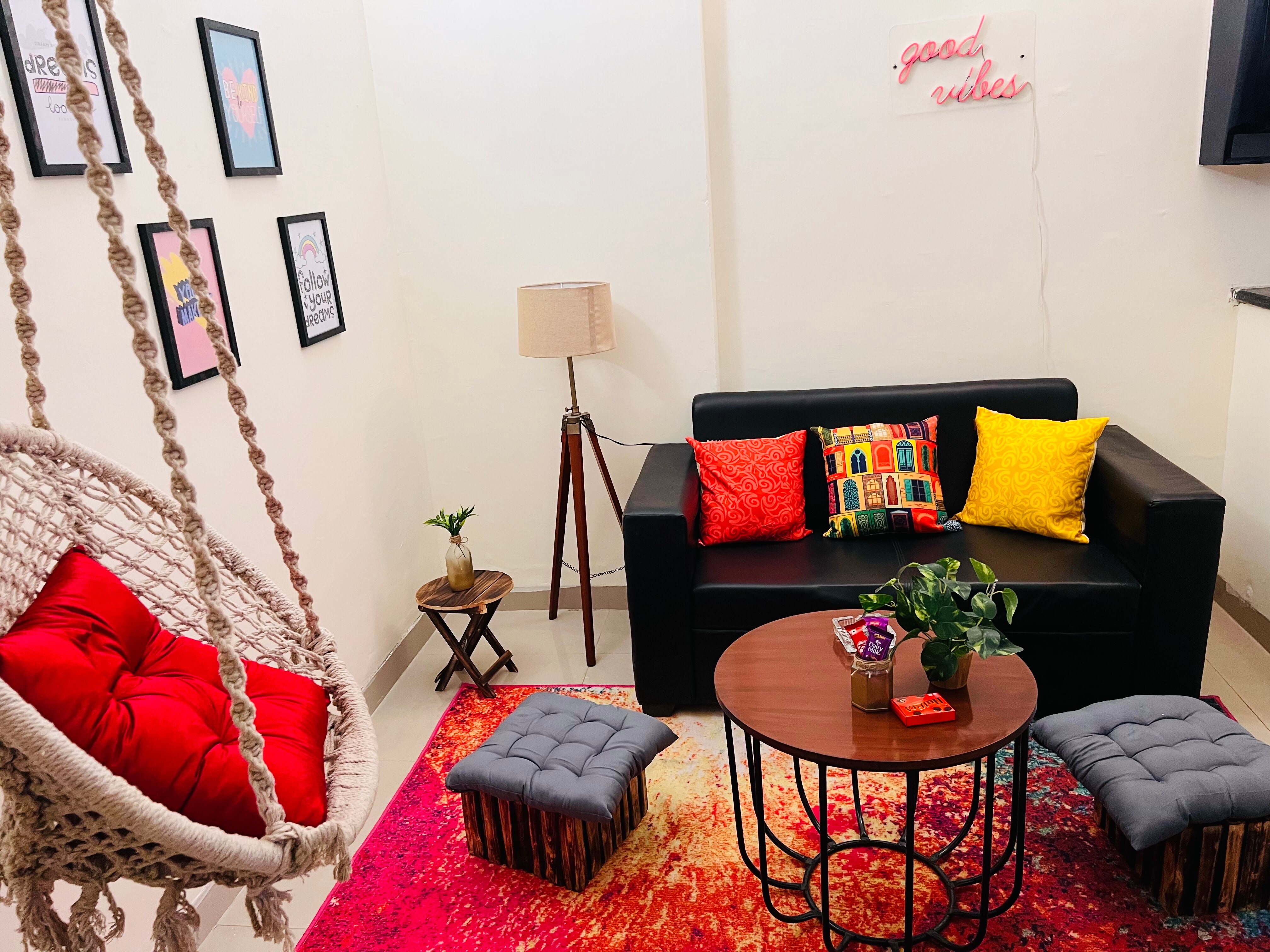 Secret Mirage: *1BHK* A Blissful Experience - Tap to explore photos