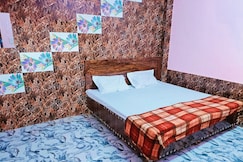 Shri Krishna Shryaashrya Aashram, Vrindavan