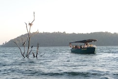 River Tern Lodge by Jungle Lodges, Chikmagalur