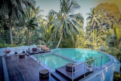 Sea Hills Hotel