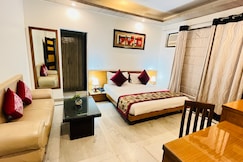 Hotel Anand Villa @ Google Signature Tower gurgaon, Gurgaon