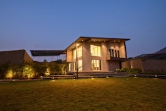 Bloom Villa by Ebonystays, Igatpuri