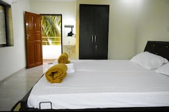 Sleepy Panda Hostel Arambol, Goa