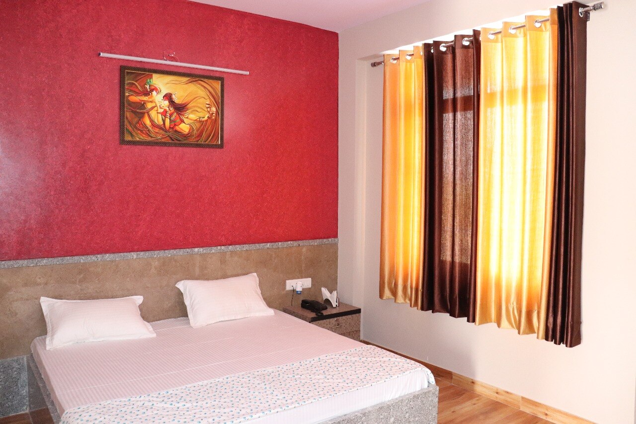 Shree Shyam Hotel & Restaurant - Tap to explore photos