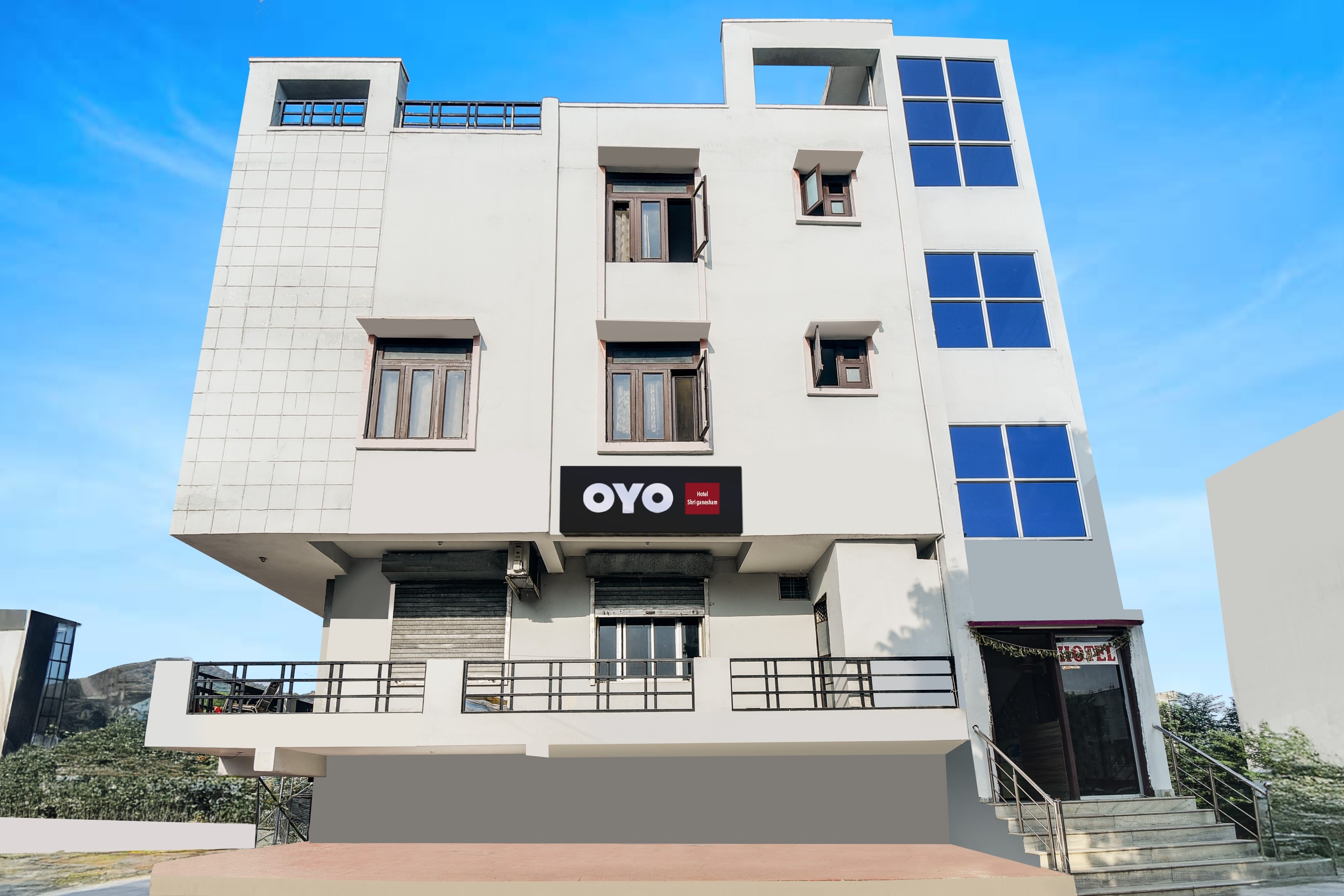 Hotel O Shri Ganesham - Tap to explore photos