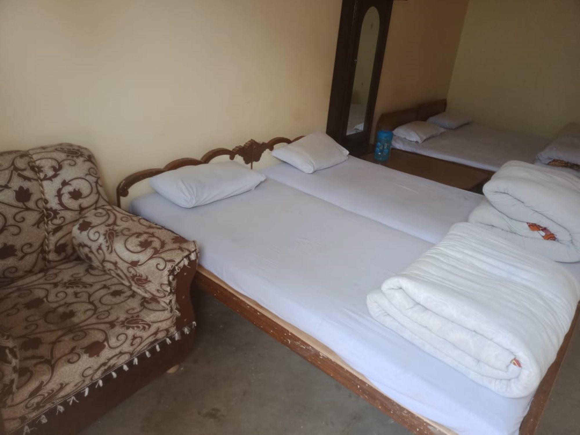 HOTEL MANDAKINI TOURIST LODGE - Tap to explore photos