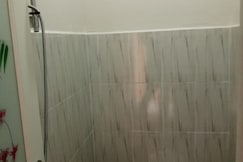 OYO 93414 Wisma Ratu Syariah Near SMP Negeri 2 Watang Pulu, Sidenreng Rappang