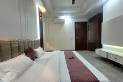 FabHotel The Mamta Grande, Gurgaon
