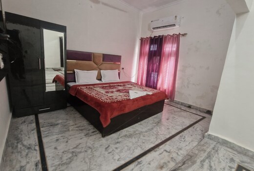 Hotel O KK
