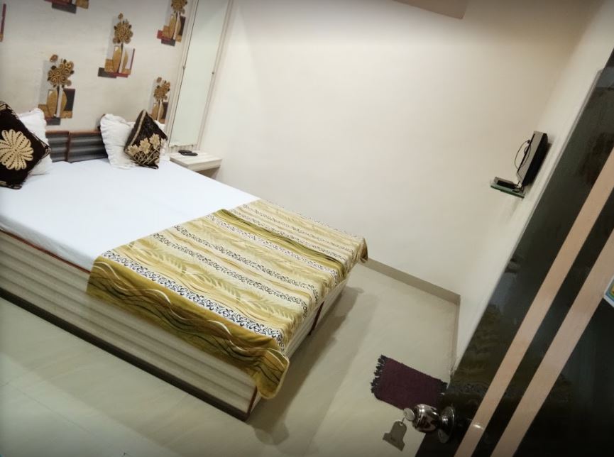 New Rana Guest House - Tap to explore photos