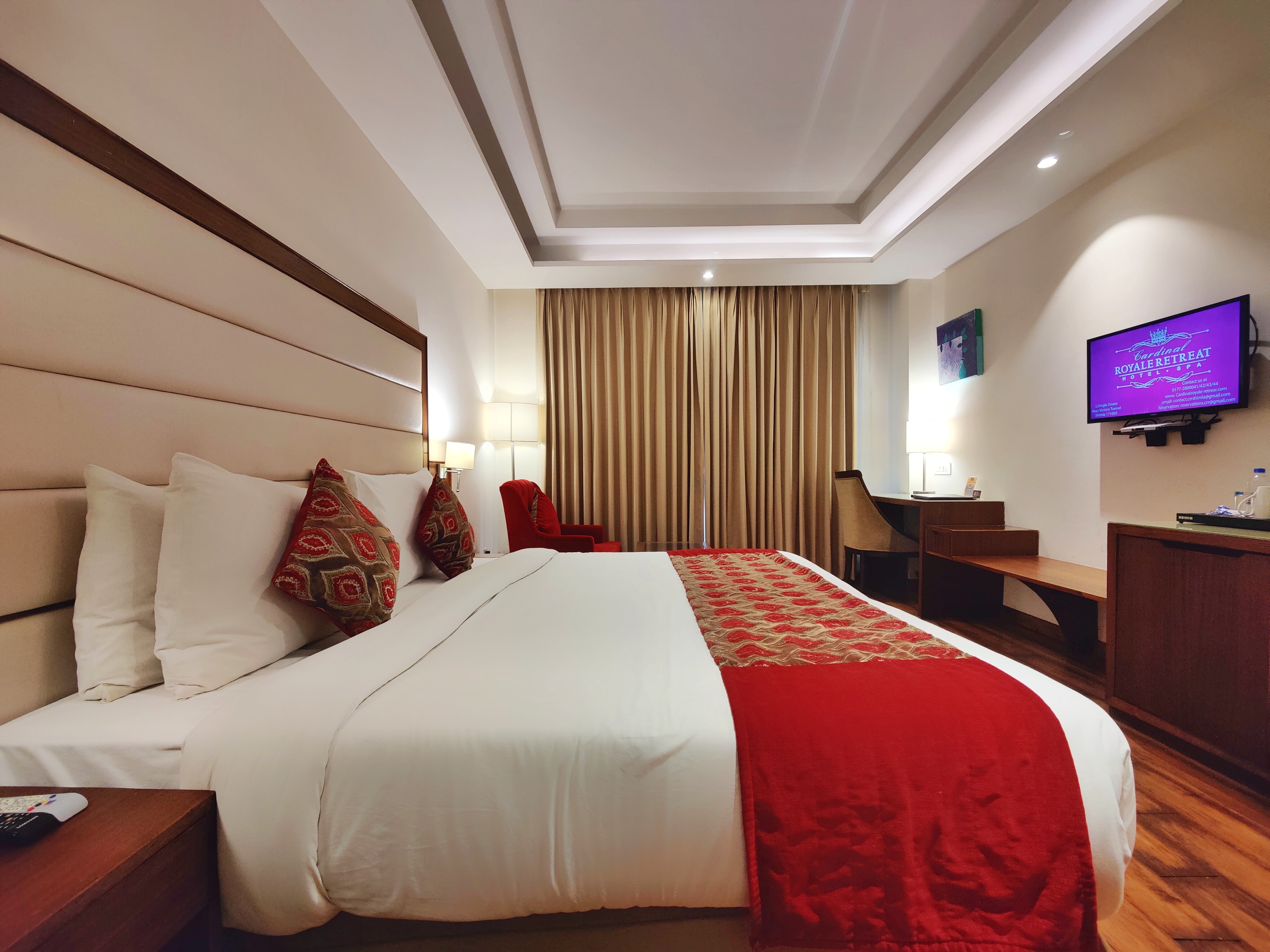 Royale Retreat & Spa near Mall Road - Tap to explore photos
