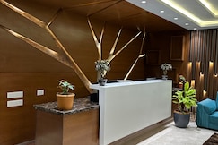 ROYAL ACE LUXUR, Bangalore